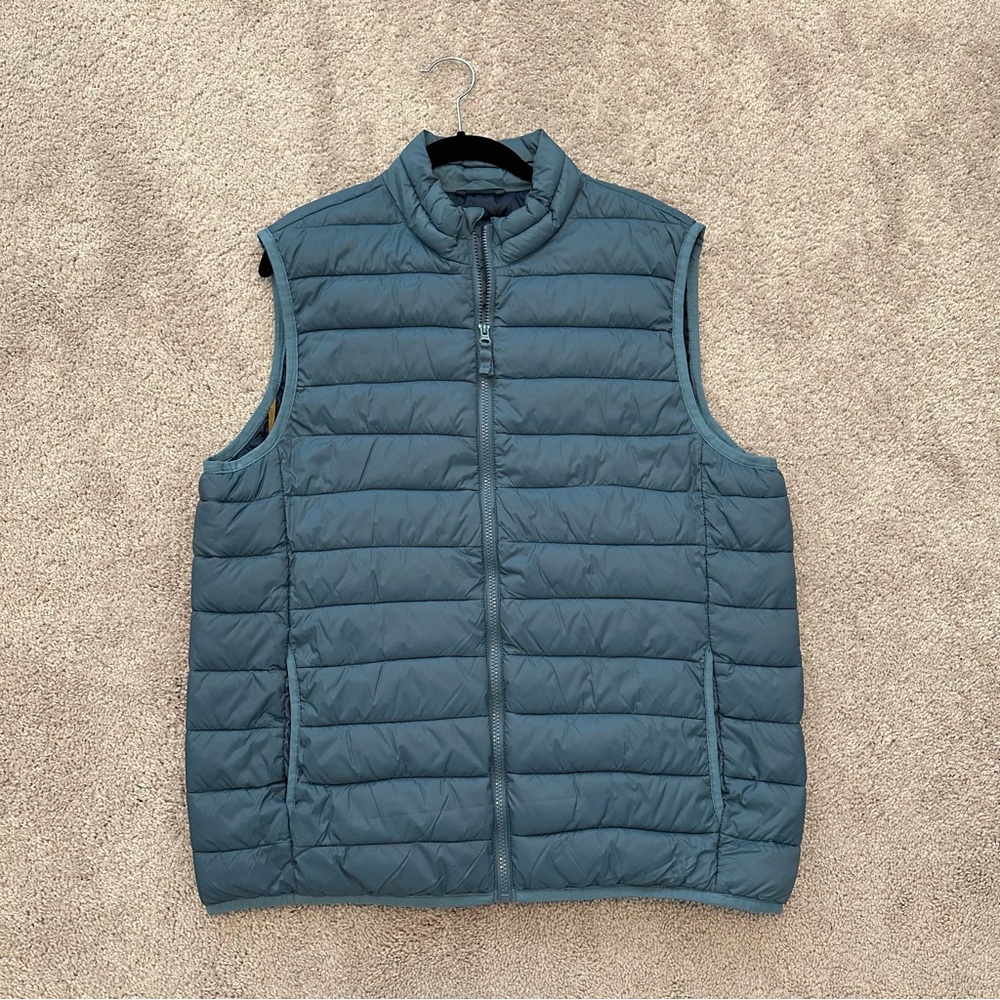 EUC Old Navy Puffer Vest